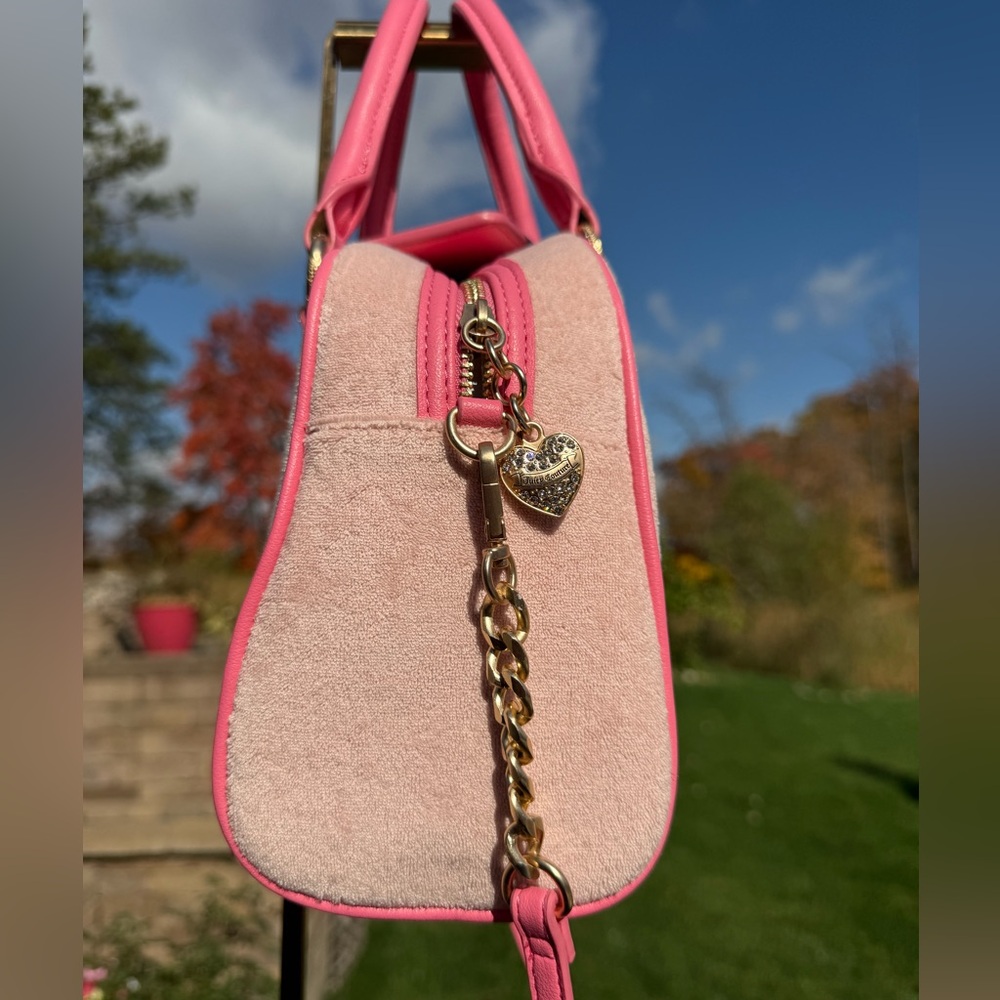 NWT! Juicy Couture Pink Velour Rhinestone Bag Card Holder Keychain Included - Picture 6 of 10